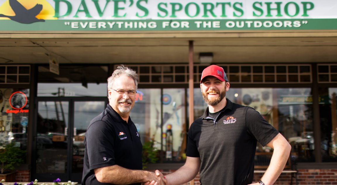 New owners at Dave’s Sports Shop; VanderHoeks to retire